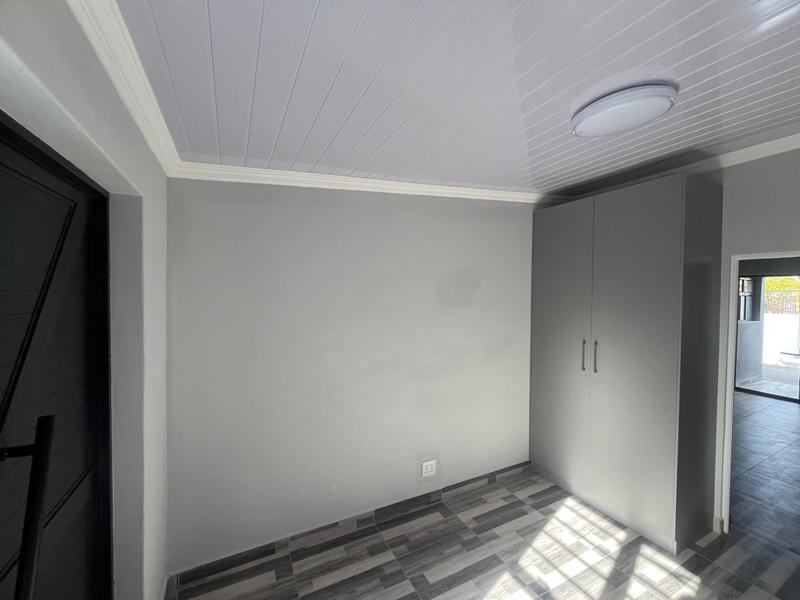 2 Bedroom Property for Sale in Kensington Western Cape